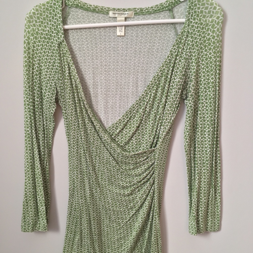 Stretchy and cotton 3/4 top